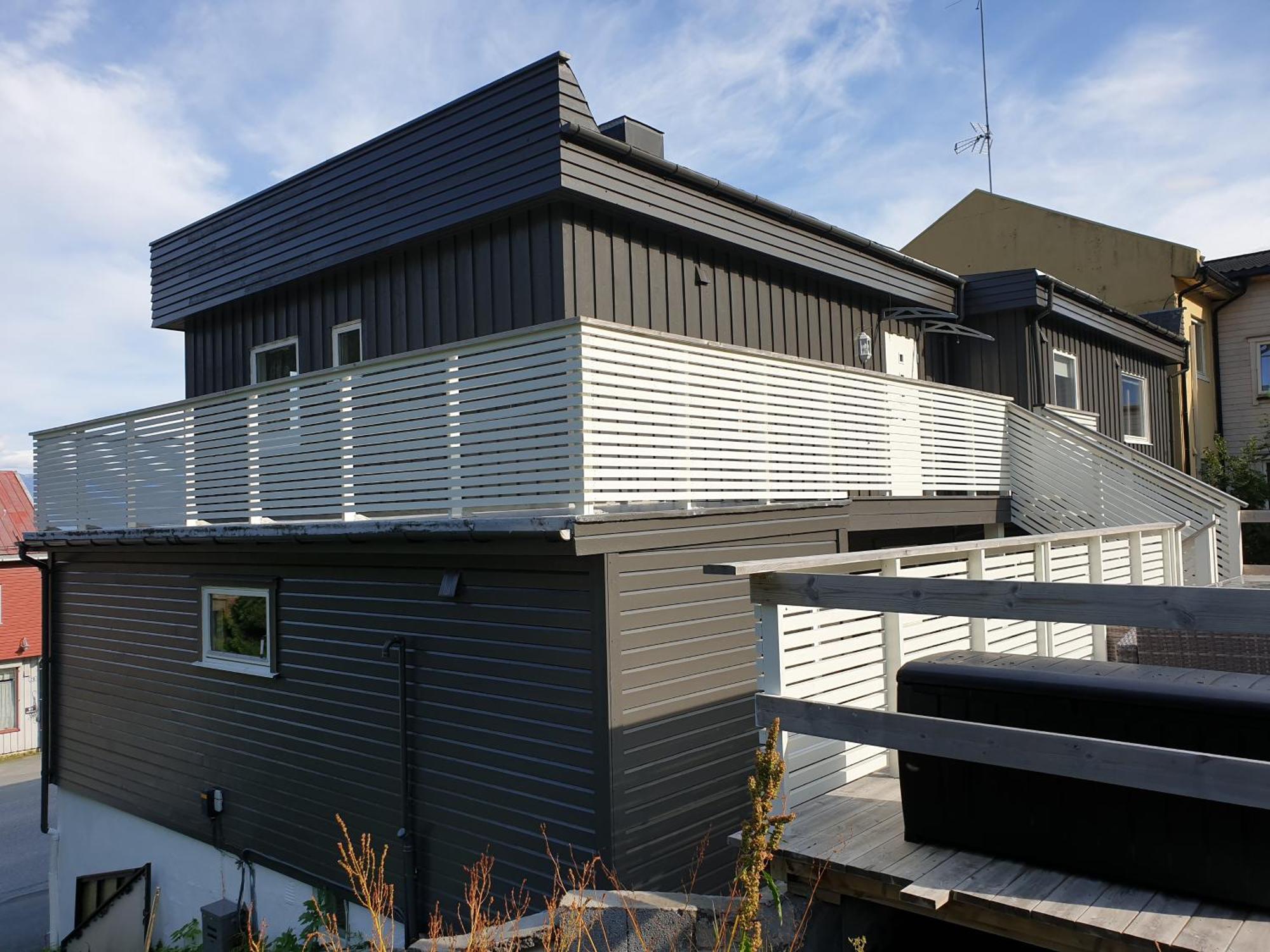 Lyngen Apartments Lyngseidet Exterior foto